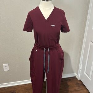 Figs Scrub Set